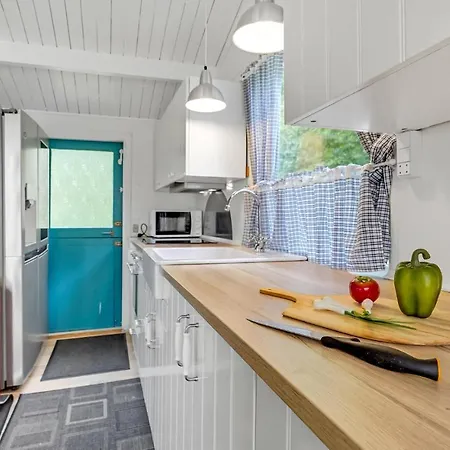 Cozy In With Kitchen غيدسير